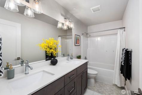 1825 153rd Street SW Lynnwood WA 98087