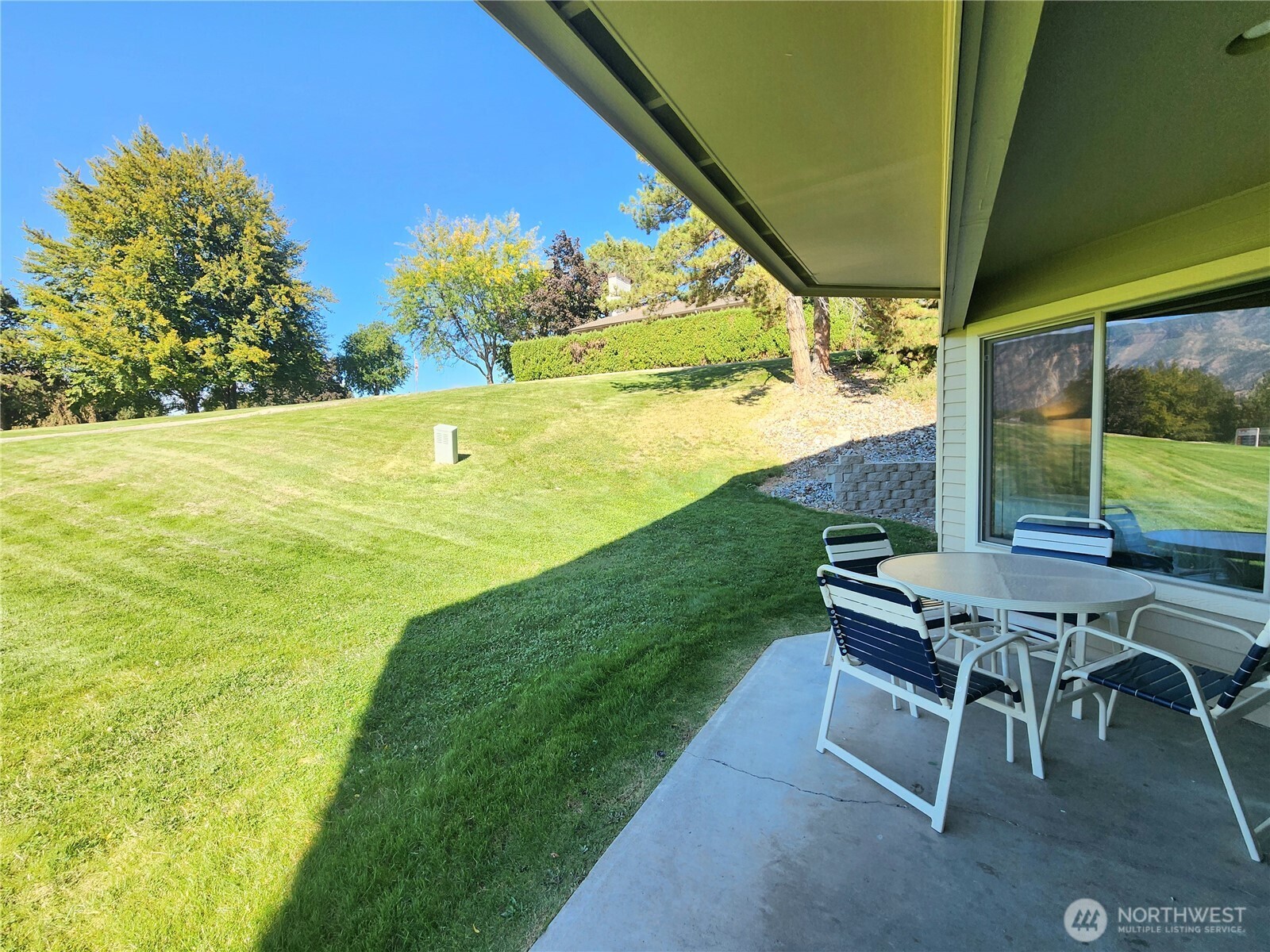 1 Lodge 601-e Manson WA 98831