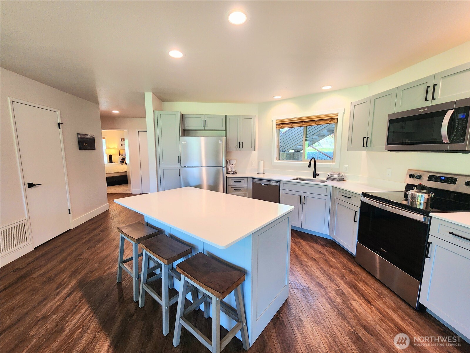 1 Lodge 601-e Manson WA 98831