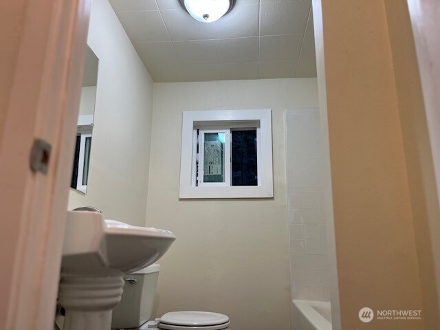 12524 Addison Street SW Lakewood WA 98499