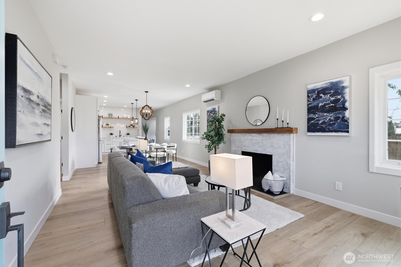 1113 S Pearl Street Seattle WA 98108