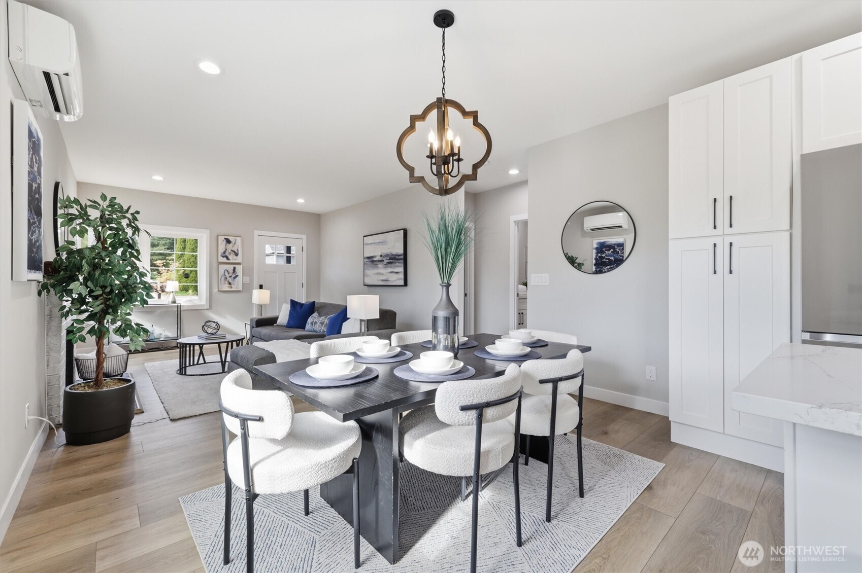 1113 S Pearl Street Seattle WA 98108