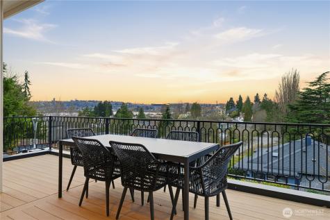 4103 43rd Avenue NE Seattle WA 98105
