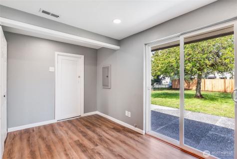 4709 101st Street SW Lakewood WA 98499