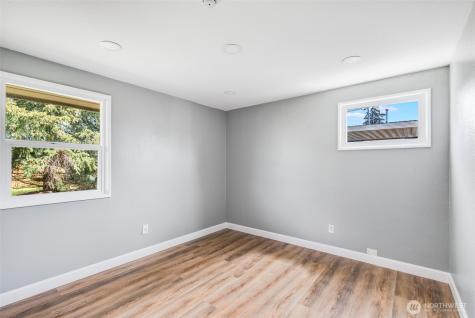 4709 101st Street SW Lakewood WA 98499