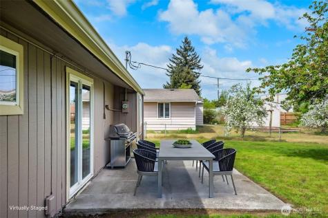 4709 101st Street SW Lakewood WA 98499