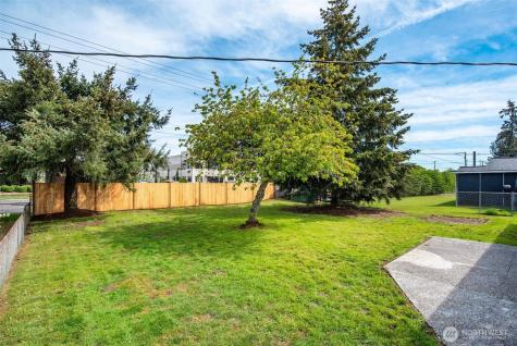 4709 101st Street SW Lakewood WA 98499