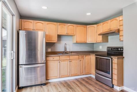 4709 101st Street SW Lakewood WA 98499