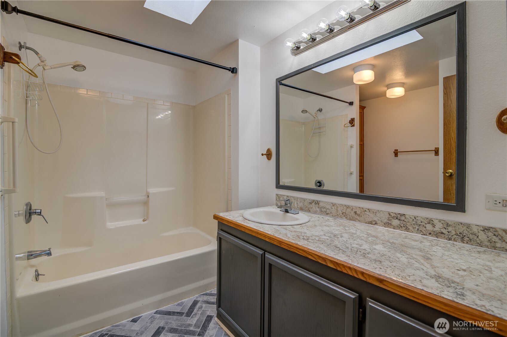 866 112th Street S Tacoma WA 98444