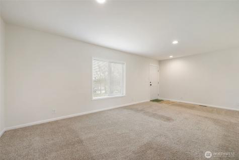 10206 SE Grandview Street Port Orchard WA 98366