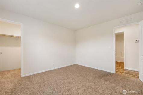 10206 SE Grandview Street Port Orchard WA 98366