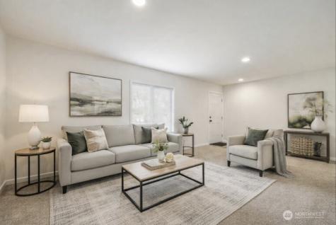 10206 SE Grandview Street Port Orchard WA 98366