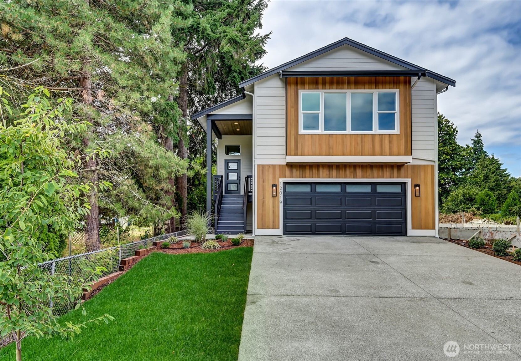 12019 44th Avenue S Tukwila WA 98168