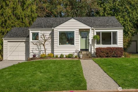 9830 42nd Avenue SW Seattle WA 98136