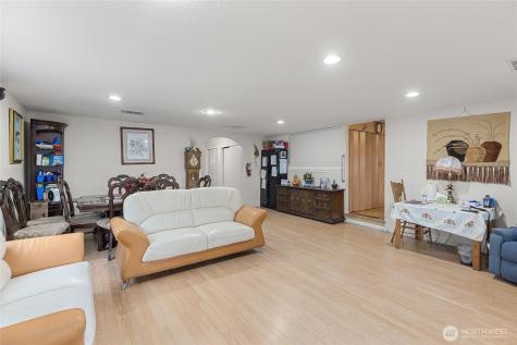 7339 NE 140th Street Kirkland WA 98034