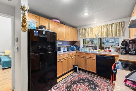 7339 NE 140th Street Kirkland WA 98034
