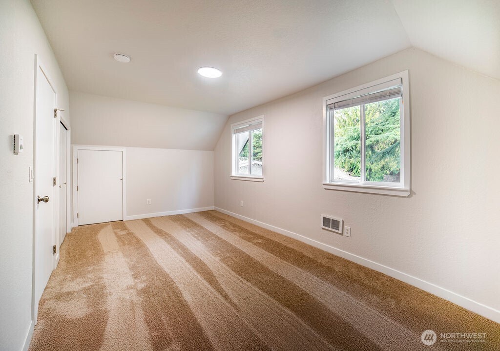 2550 Mackenzie Road Bellingham WA 98226