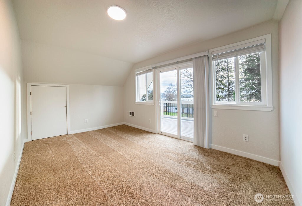 2550 Mackenzie Road Bellingham WA 98226