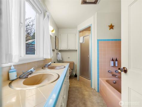 21909 Pacific Way Ocean Park WA 98640