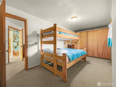 21909 Pacific Way Ocean Park WA 98640