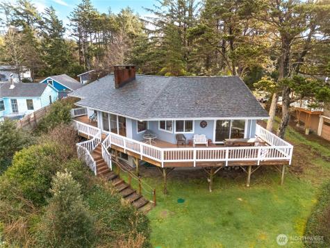 21909 Pacific Way Ocean Park WA 98640