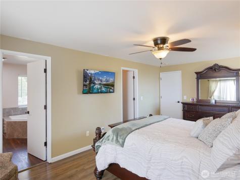 8728 136th Street E Puyallup WA 98373