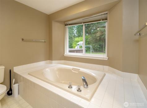 6480 Crossing Place SW Port Orchard WA 98367