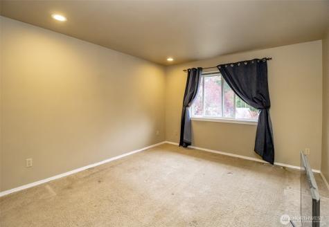 6480 Crossing Place SW Port Orchard WA 98367