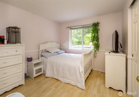 6480 Crossing Place SW Port Orchard WA 98367