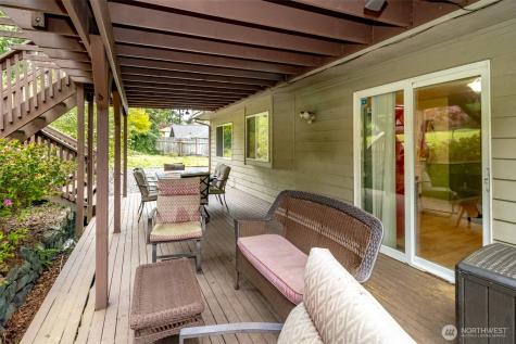 6480 Crossing Place SW Port Orchard WA 98367
