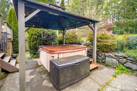 6480 Crossing Place SW Port Orchard WA 98367