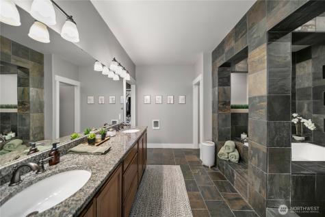 12 Elizabeth Court Wenatchee WA 98801