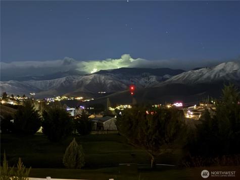 12 Elizabeth Court Wenatchee WA 98801