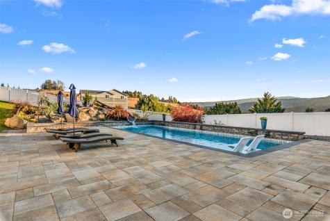 12 Elizabeth Court Wenatchee WA 98801