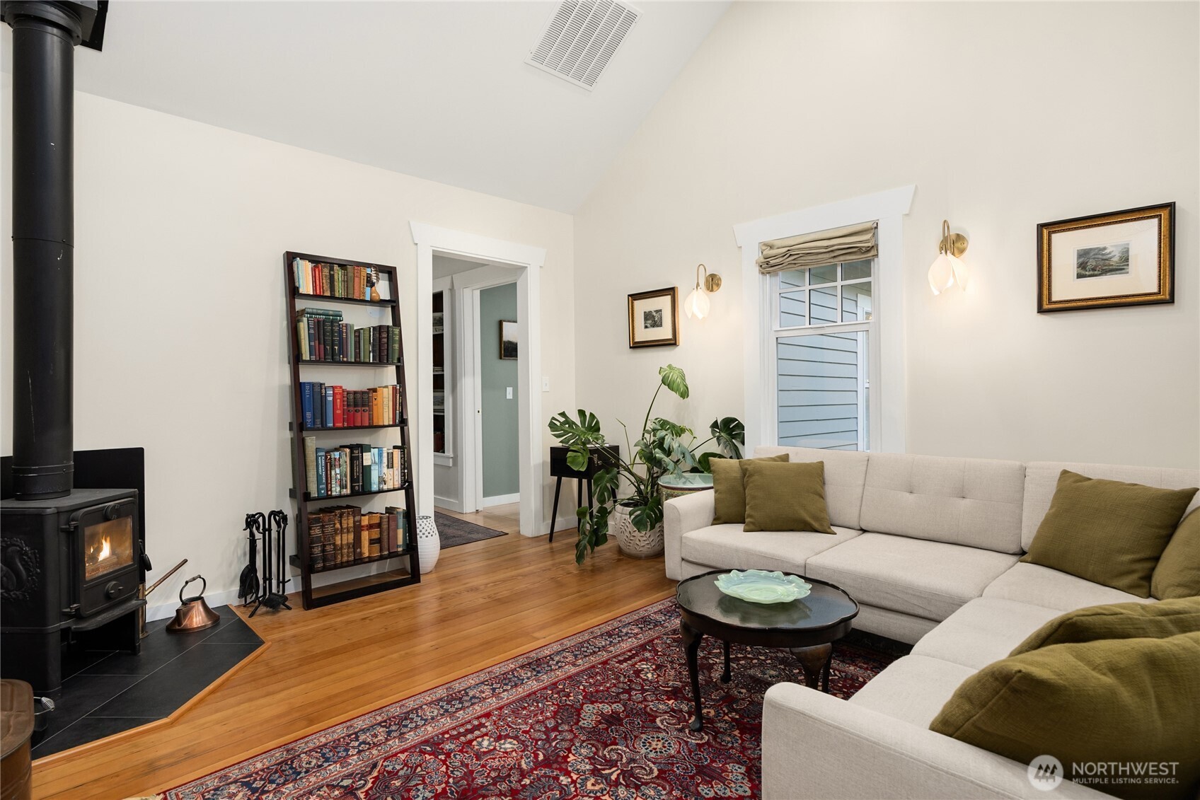 14268 N Madison Avenue NE Bainbridge Island WA 98110