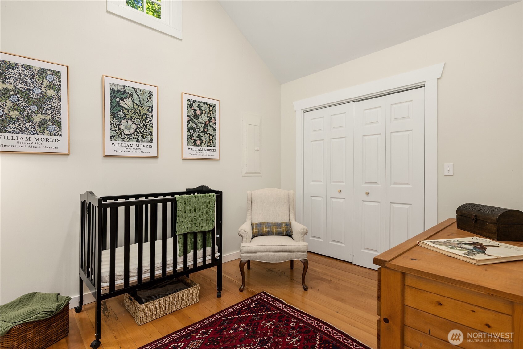 14268 N Madison Avenue NE Bainbridge Island WA 98110