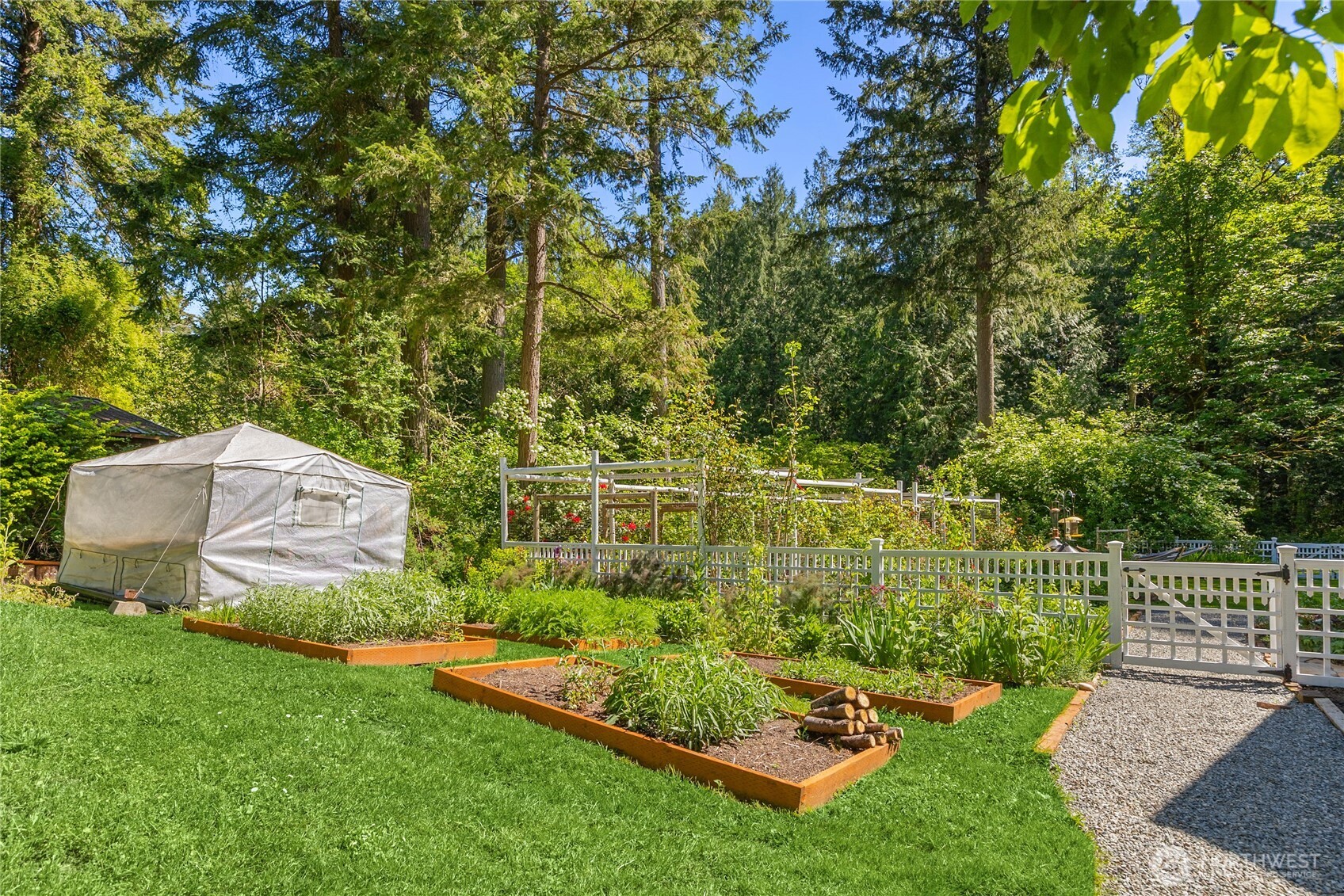 14268 N Madison Avenue NE Bainbridge Island WA 98110