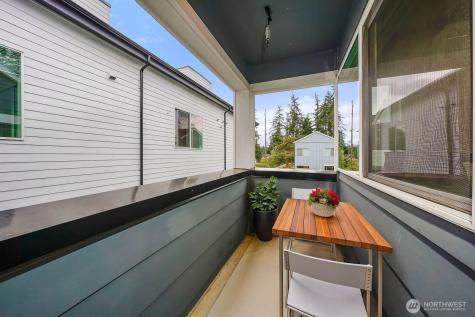 114 NE 180th Street Shoreline WA 98155