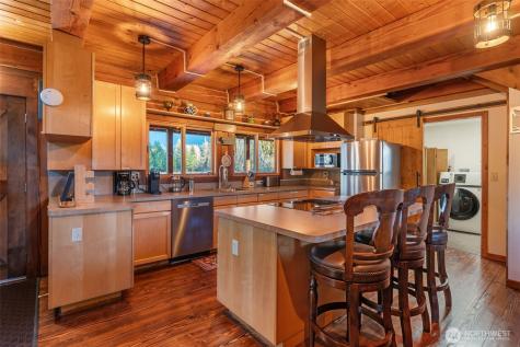 11092 Us Highway 12 Randle WA 98937