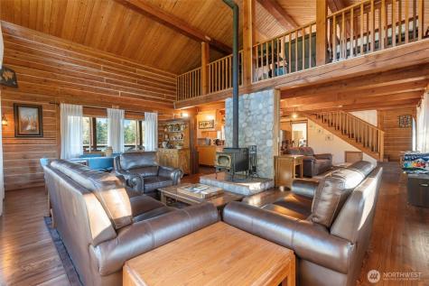 11092 Us Highway 12 Randle WA 98937