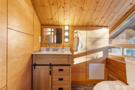 11092 Us Highway 12 Randle WA 98937