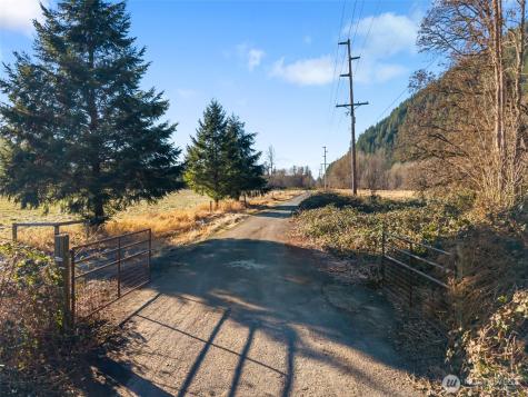 11092 Us Highway 12 Randle WA 98937