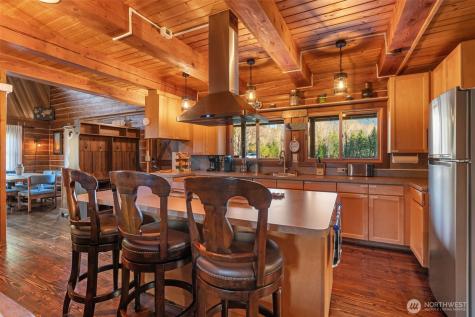 11092 Us Highway 12 Randle WA 98937