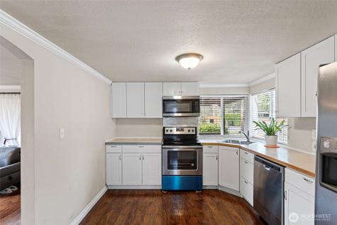 14118 37th Avenue S Tukwila WA 98168