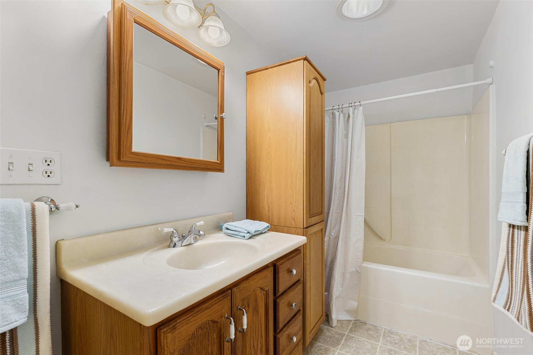 26009 Barrett Road NE Kingston WA 98346
