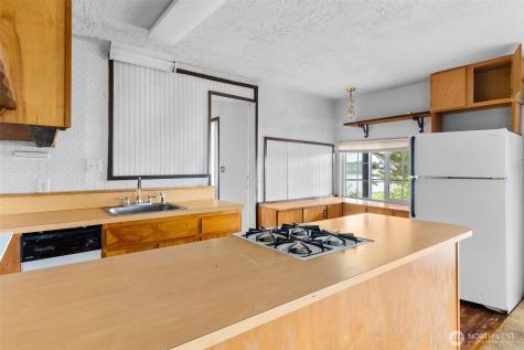 6105 Elizan Drive NW Olympia WA 98502