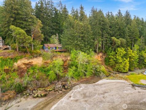 6105 Elizan Drive NW Olympia WA 98502