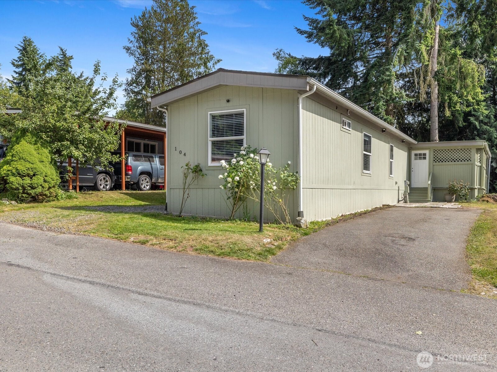 7701 Hardeson Road Everett WA 98203