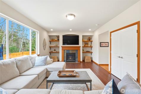 16306 37th Drive SE Bothell WA 98012