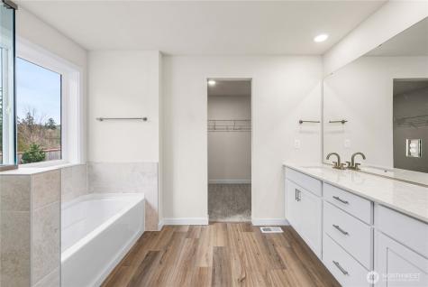2034 NE Norseman Way Poulsbo WA 98370